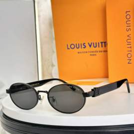 Picture of Louis Vuitton Sunglasses _SKUfw76720658fw